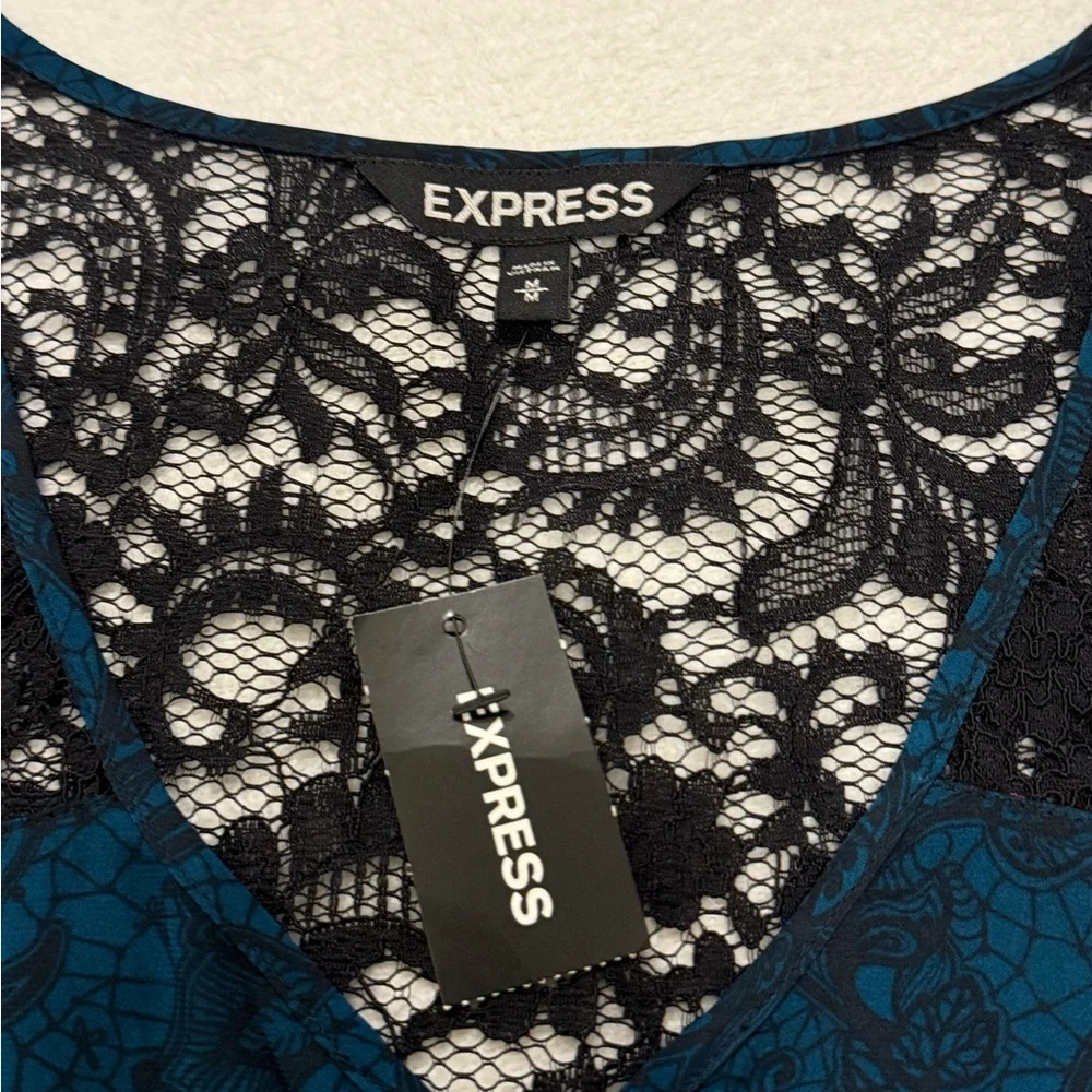 Express Teal and Black Short Sleeve Top with Lace Details NWT - Picture 4 of 5